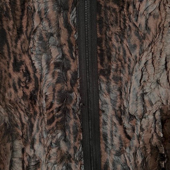 BCBG MAX AZRIA Chic NWT Faux Fur TULUM Shacket TOP Size Small - Picture 5 of 12